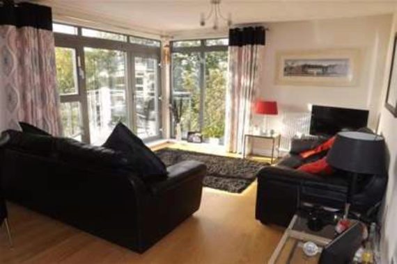 2 bedroom Flat to re...